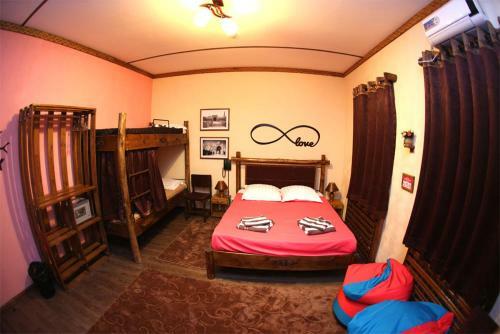Hostal Sunrise Karavan