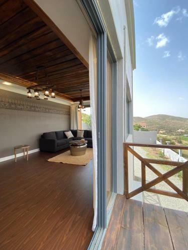Amvender Home