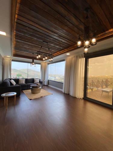 Amvender Home