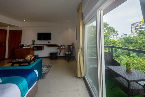 Royal Ace Boutique Hotel