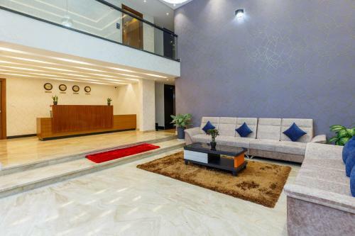 Royal Ace Boutique Hotel