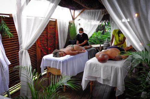 Aqua Zen Spa Lodge Tipi