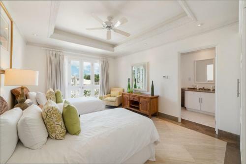 4 Bedroom Beach Front Villa