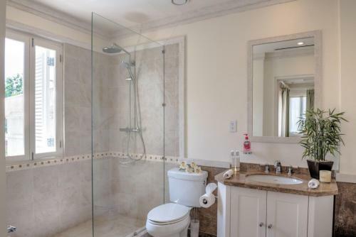 3 Bed Beachfront Villa