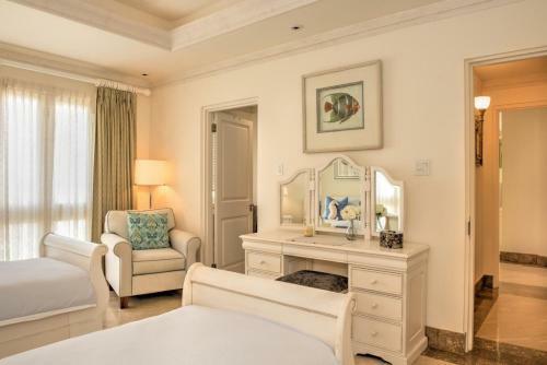 3 Bed Beachfront Villa
