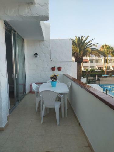 Blu Apartment, Wifi Free Pool View