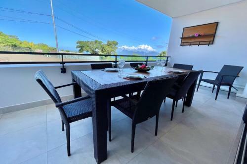 Vaianu Flat Between The City And The Beach