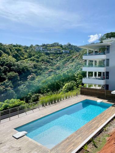 Vaianu Flat Between The City And The Beach
