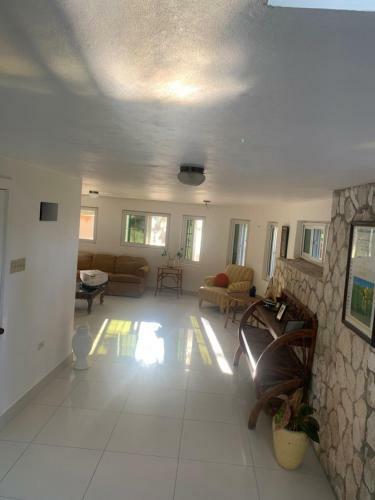 Hostal Exclusive 3br Villa, Sleeps 6, Trip Planning