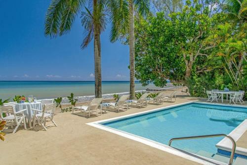 4 Bed Beachfront Villa
