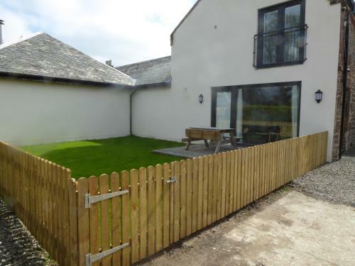 Auchendennan Luxury Self Catering Cottages