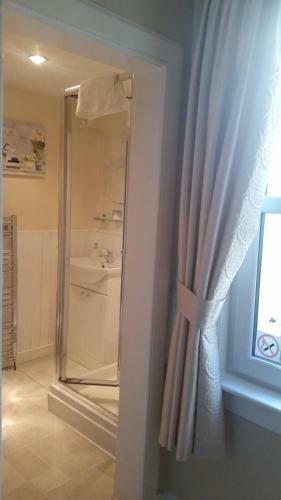 Broomfield House Bed And Breakfast