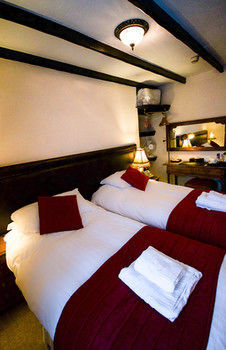 Hotel The Black Boy Inn