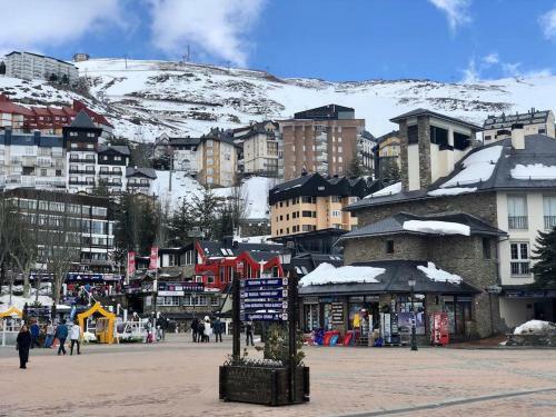Apartamento Ski Plaza Sierra Nevada & Zona Baja