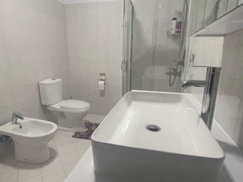 Apartamento Luxury Retreat-best Location-free Parking