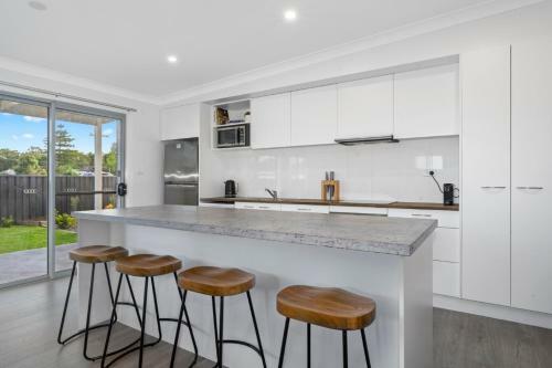 Beautiful, Comfy Freshly Renovated Cottage.