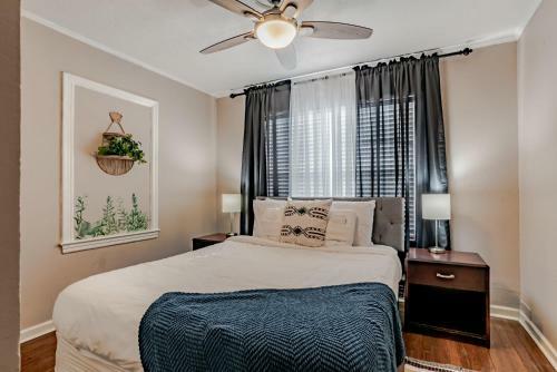 Sunny Midtown Cottage- Midtown Mobile