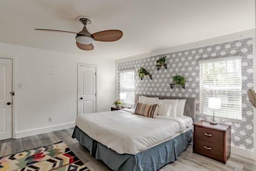 Sunny Midtown Cottage- Midtown Mobile