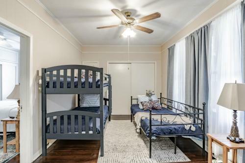 Haute On Hannon- Midtown Cottage!