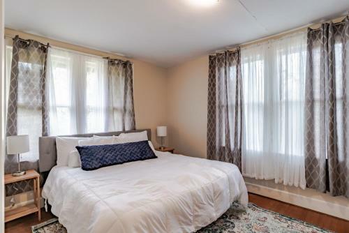 Haute On Hannon- Midtown Cottage!