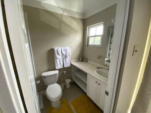 Paradise Heaven Is A Cheerful 2 Bedroom Townhouse