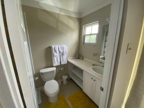 Paradise Heaven Is A Cheerful 2 Bedroom Townhouse