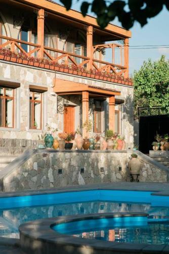 Villa Yerkir Eco House