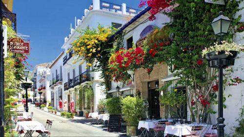 Mi Capricho C16 Beachfront Apartment