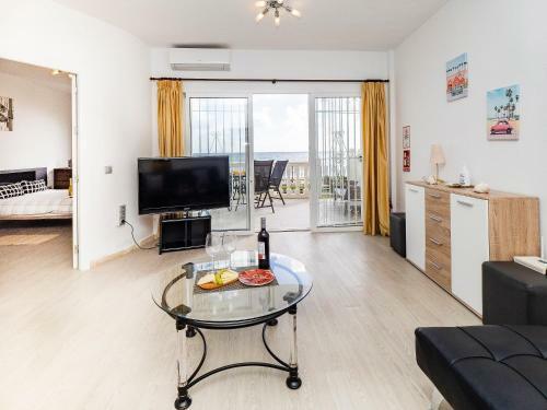 Apartment On Beach Mijas