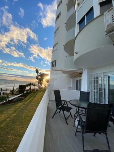Apartment On Beach Mijas