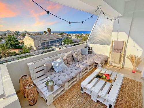 Apartamento 2br Seaview Apt In Prime Location 1 Min From Sea