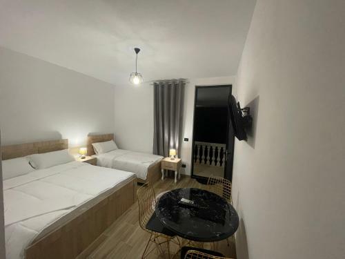 Bed & Breakfast Four Generation Hotel