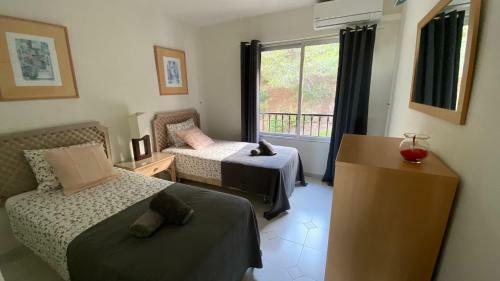 Apartment With Sea View In Marbella