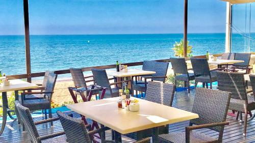 Mi Capricho C12 - Apartment On The Beachfront