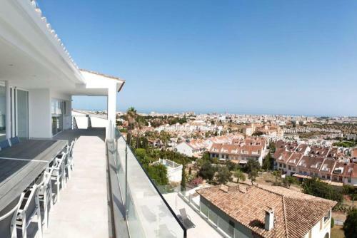 Luxury Villa With Heated Pool For 12 To 14 People