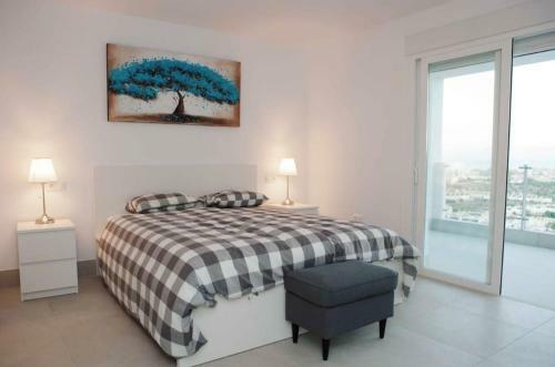 Luxury Villa With Heated Pool For 12 To 14 People