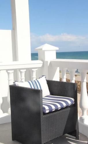 Beautiful Apartment Right On The Beach