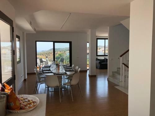Luxury Villa For 12 People