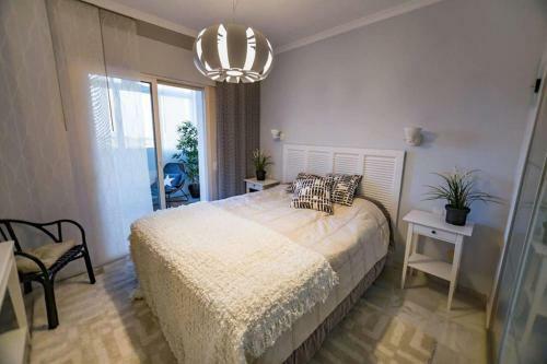 Modern, Totally Reformed Apartment With Views