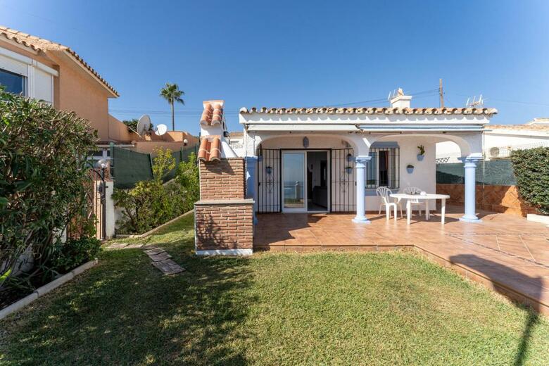 Villa 11 House In Front Of The Sea