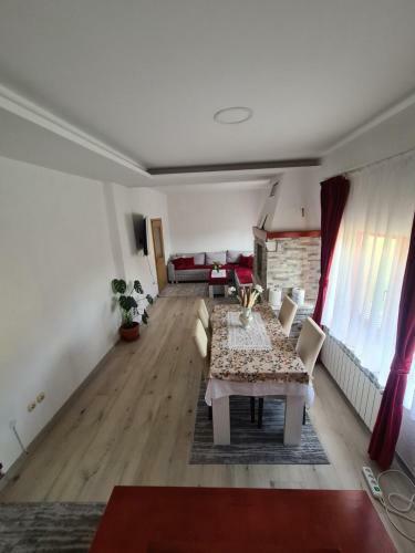 Otes Apartment