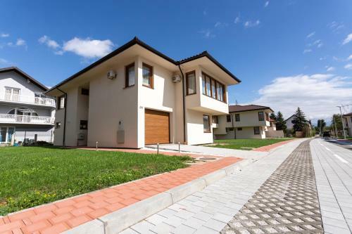 Villa Malak Resort