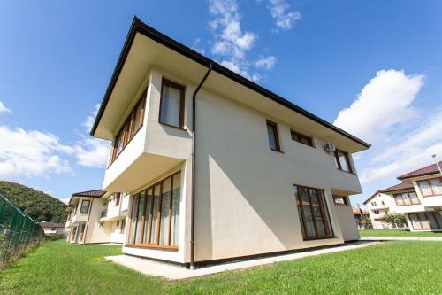 Villa Malak Resort