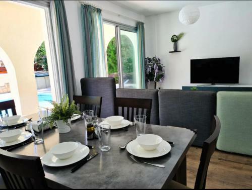 ????? Lighthouse Villa - Central - Close To Beach