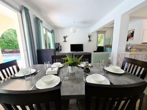 ????? Lighthouse Villa - Central - Close To Beach
