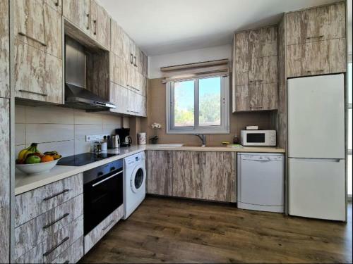 ????? Lighthouse Villa - Central - Close To Beach