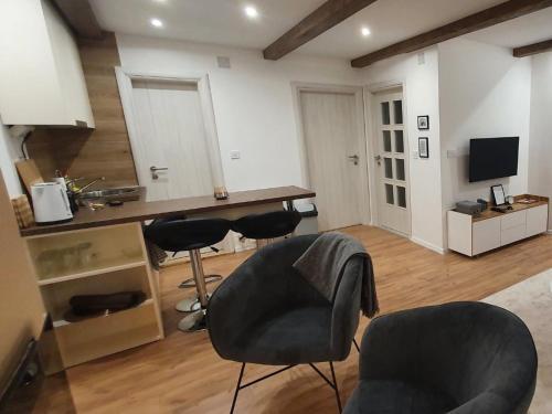 Apartment Kosuta F8