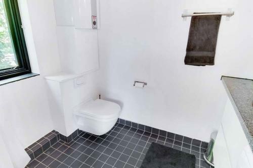 Apartamento Cozy Summer House 50 Meter From The Beach, 89 M�