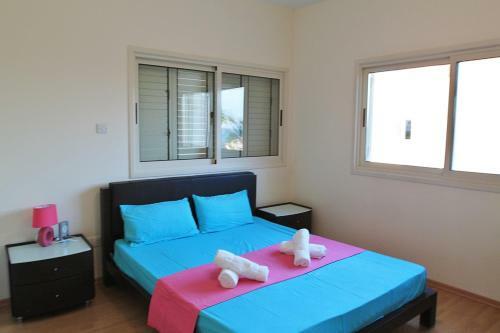 Villa Larnaca Bay Resort