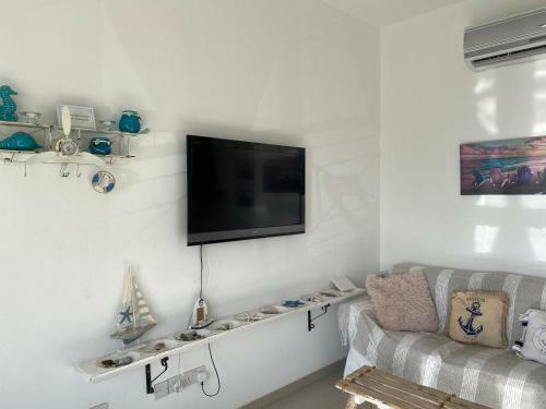 Beautiful And Modern Apartment In Oroklini Cyprus